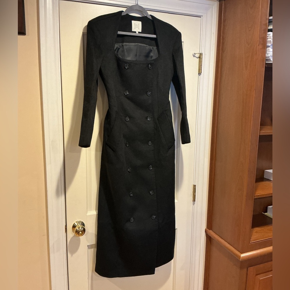 Elegant Black Double-Breasted Women's Coat